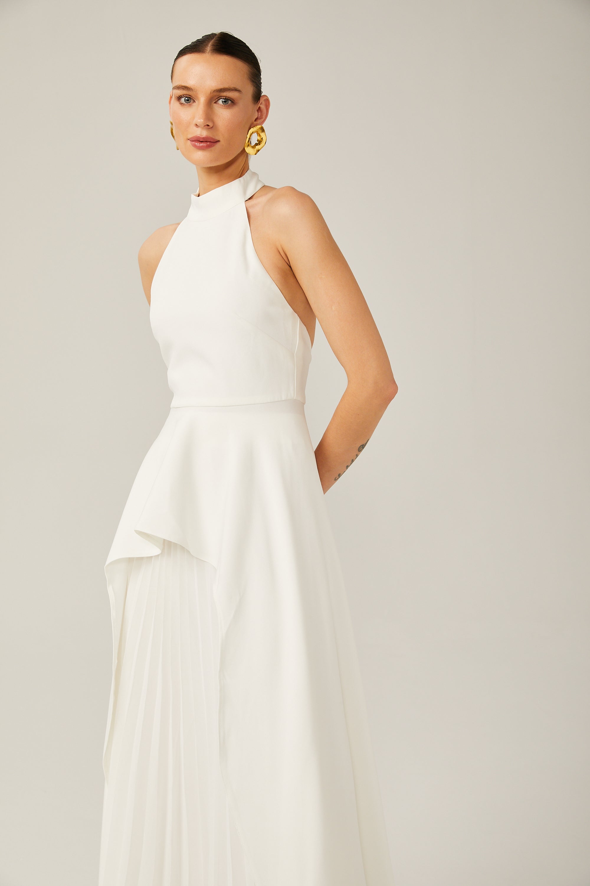 Robe longue étagée Ines à encolure dos-nu