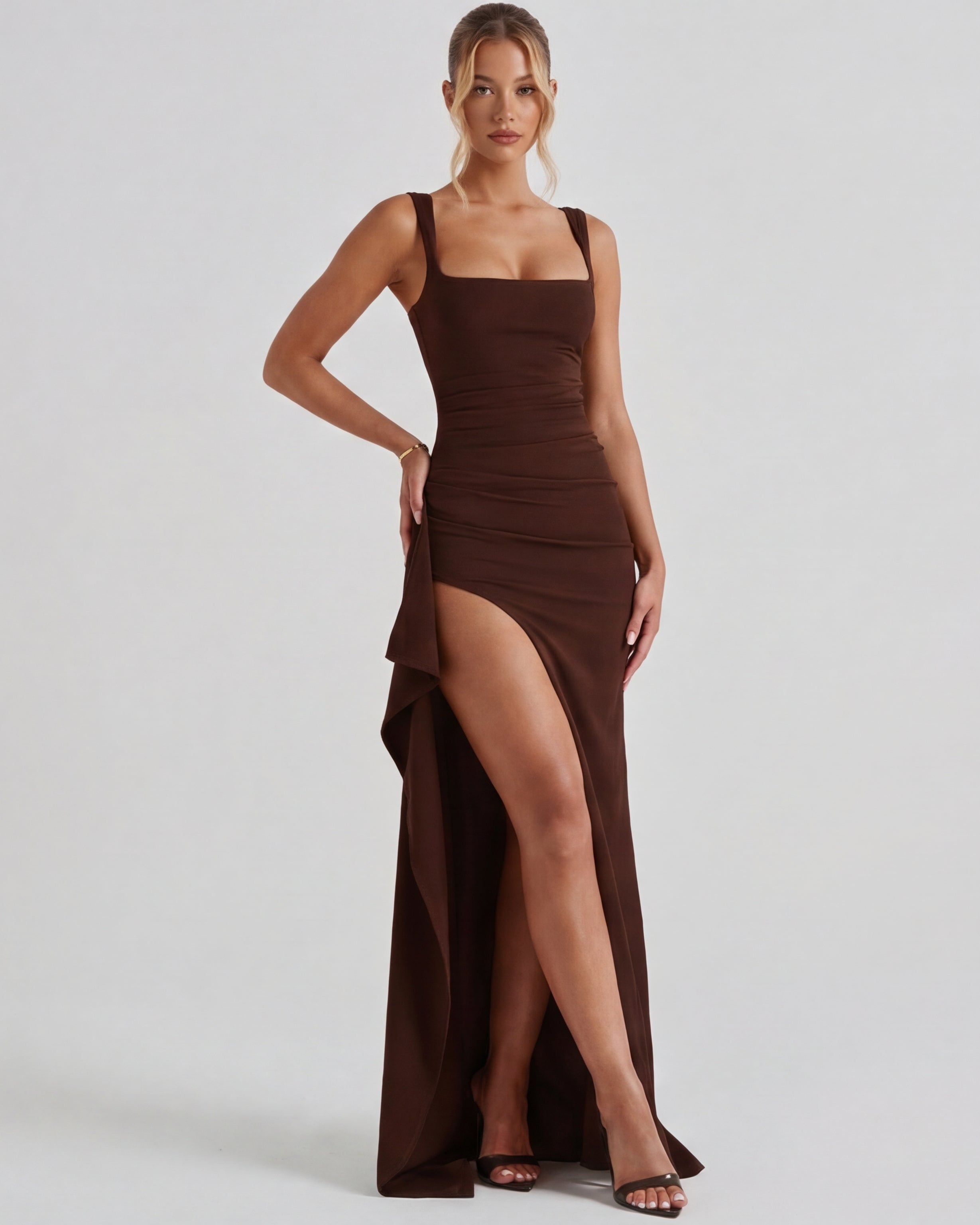 Maxikleid für Hauptcharaktere